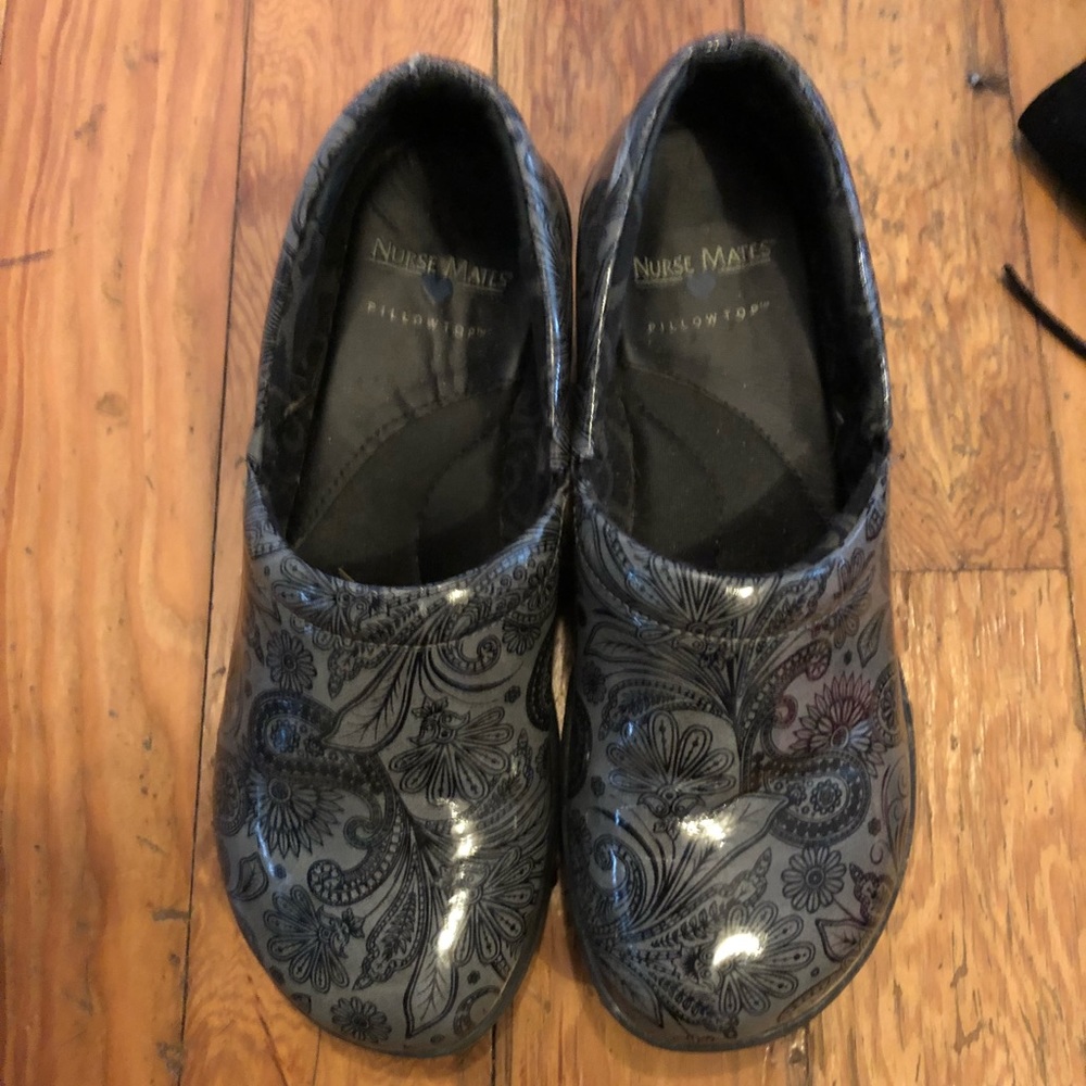 Clogs